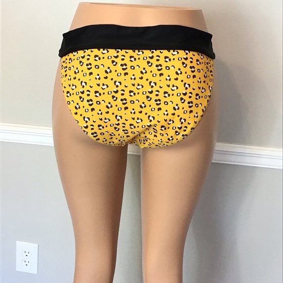 Sugar Coast Womens Wild Cat Leopard Print Cheeky Bikini Bottoms Size XL - Picture 6 of 10
